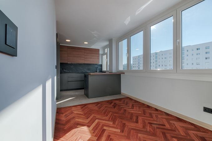 Reforma de piso en el Barrio de las Flores