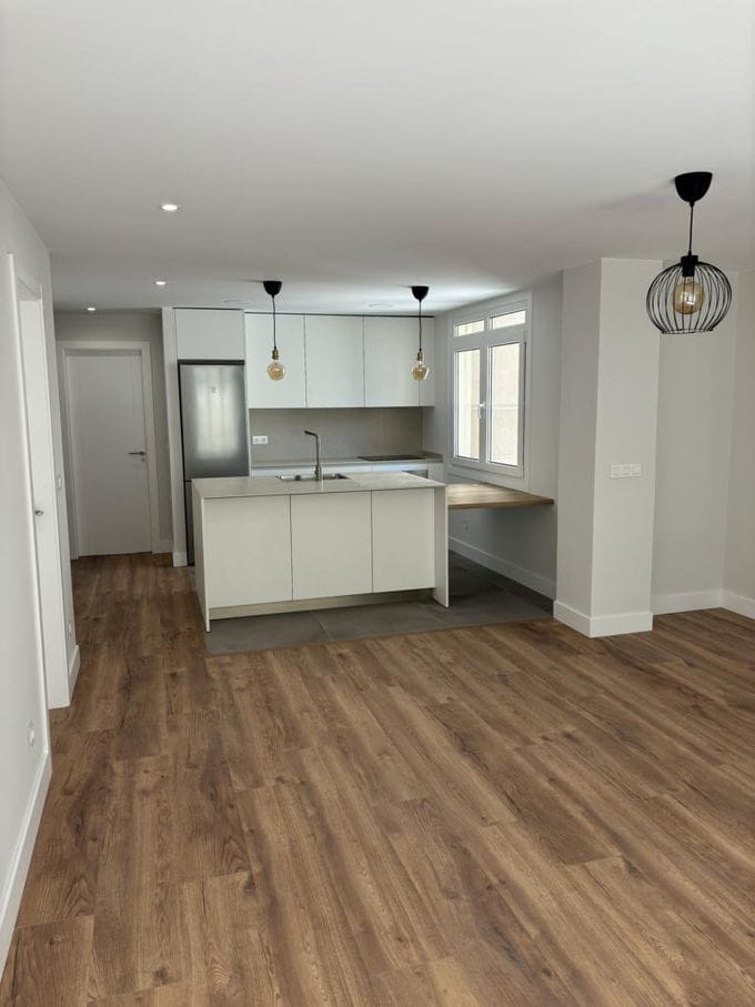 Reforma de piso en Almirante Eulate